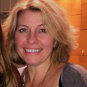 Meet your Posher, Eva